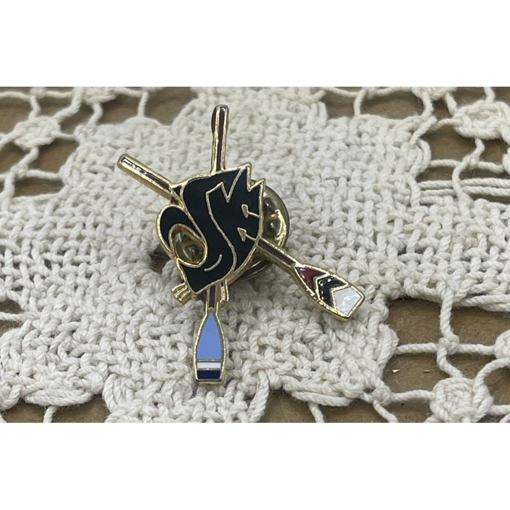 Washington Sate University crew pin